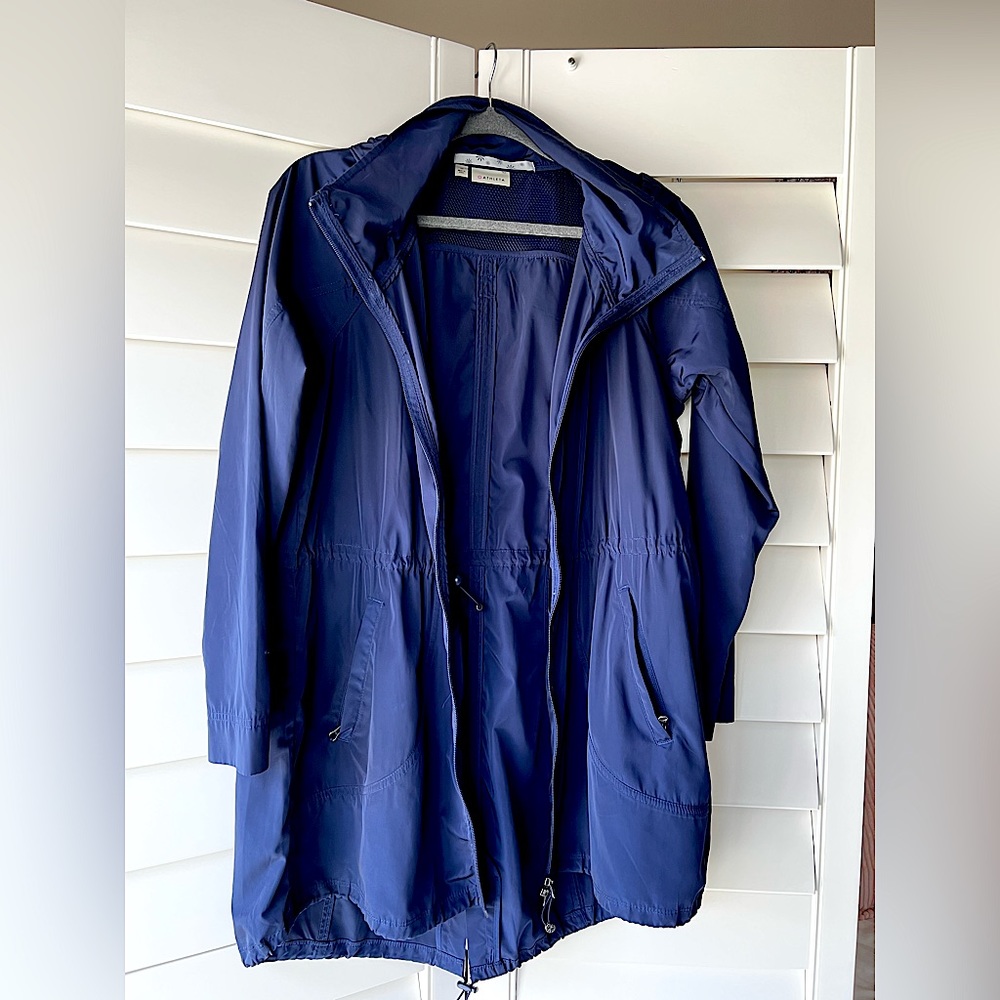 Athleta size M rain jacket